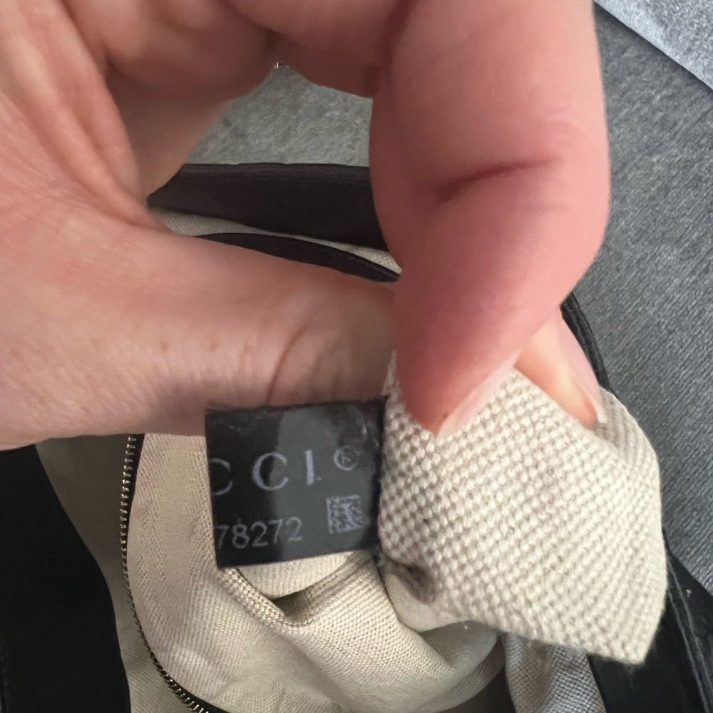 Gucci Black Signature Tote - Picture 4 of 6